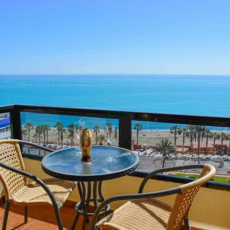 Aloha Playa Canovas * Benalmádena